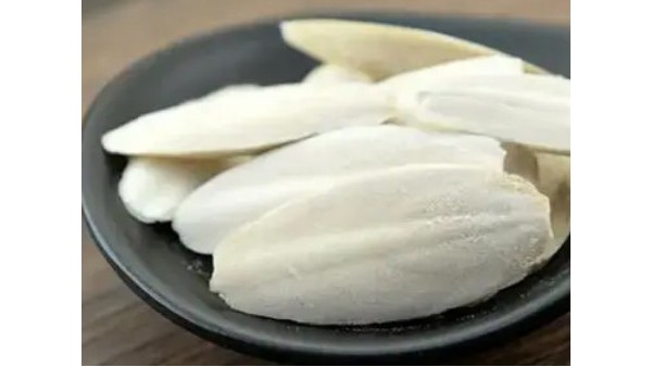 工業(yè)用墨魚(yú)骨進(jìn)口深圳報(bào)關(guān)代理流程